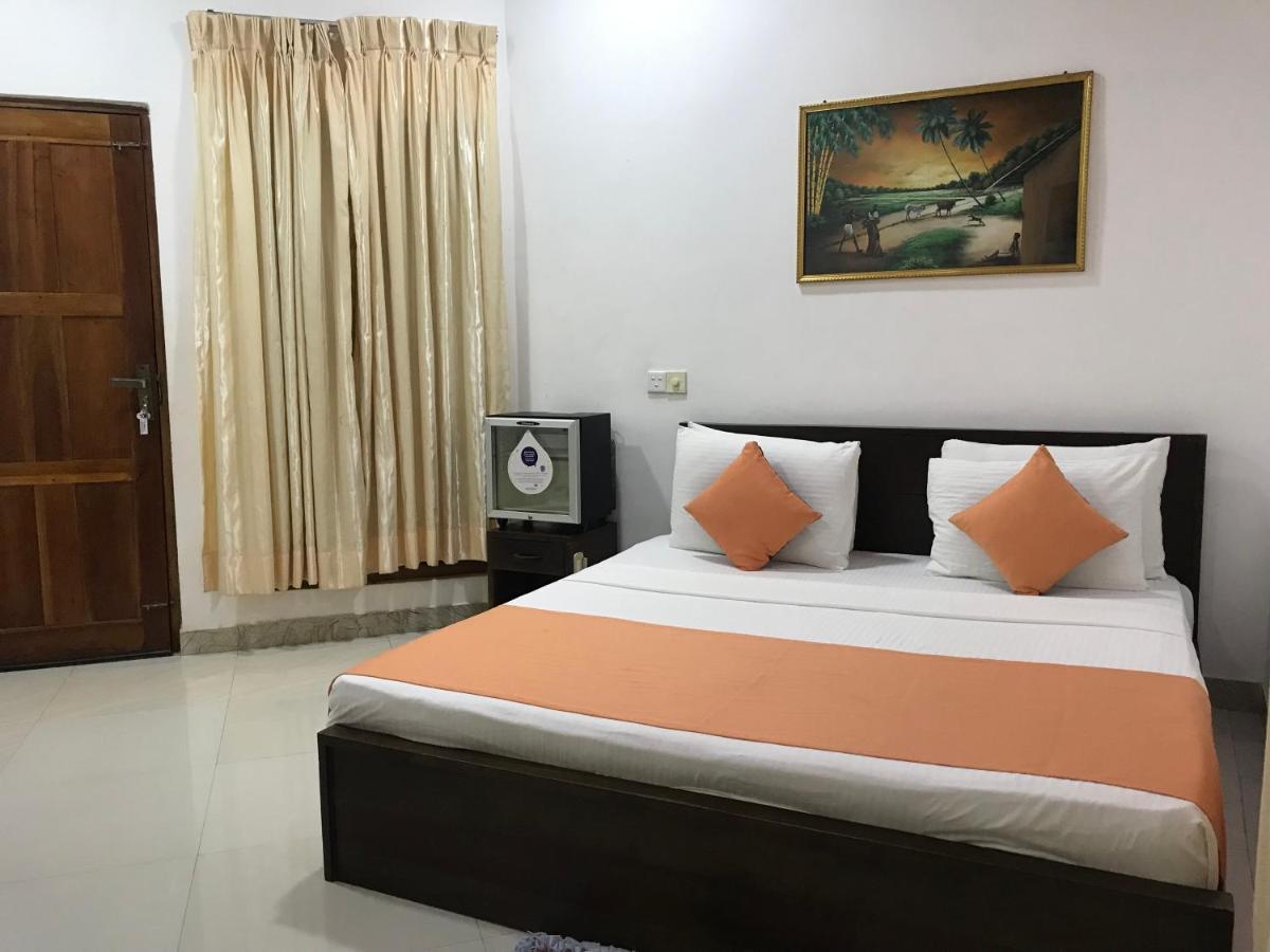 Paris Garden Resort Trincomalee Eksteriør bilde
